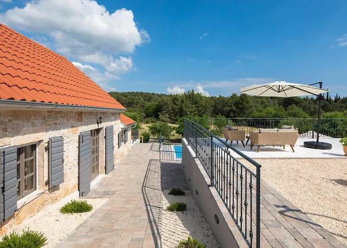 Di Pietra By Interhome