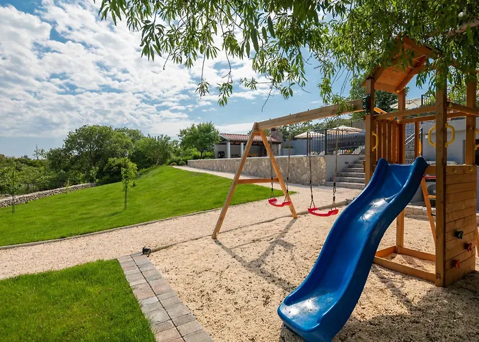 בית נופש Di Pietra By Interhome *