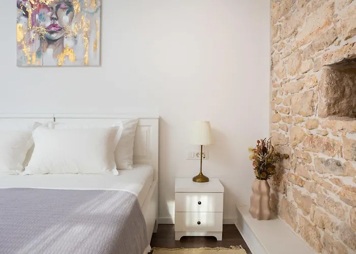 בית נופש Di Pietra By Interhome *