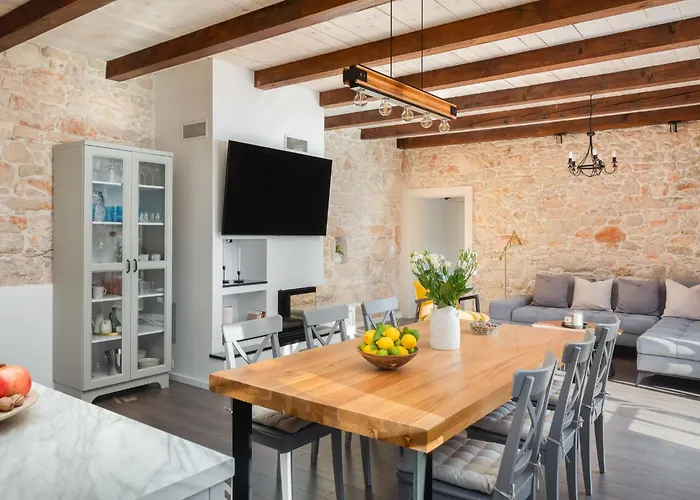 בית נופש Di Pietra By Interhome